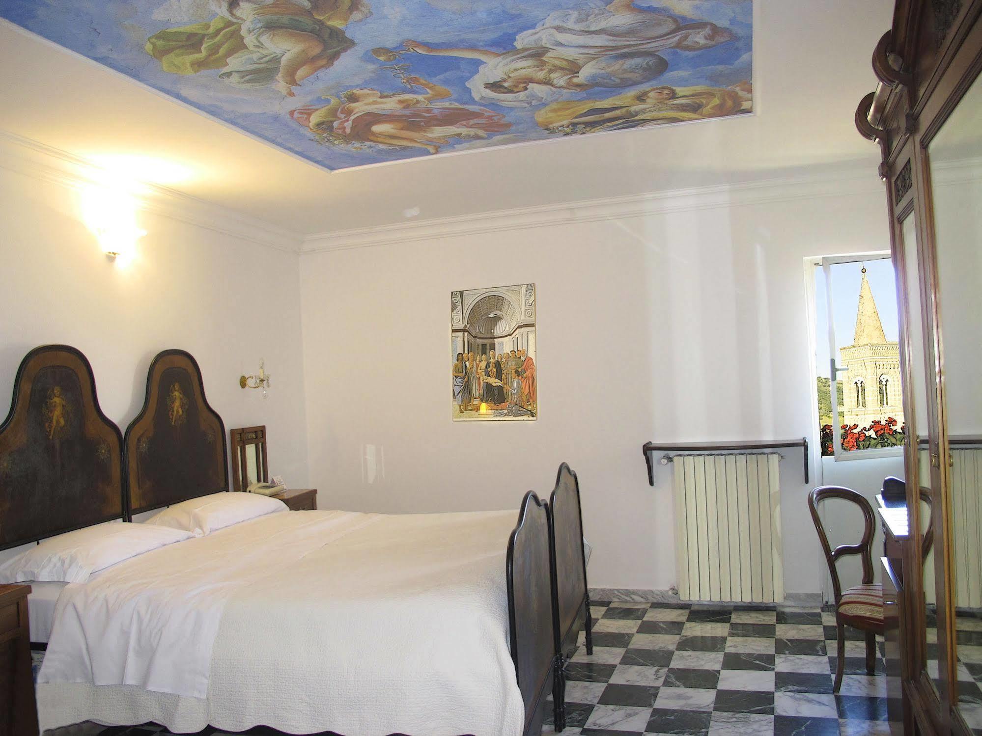 Albergo Hotel Raffaello Urbino Eksteriør bilde